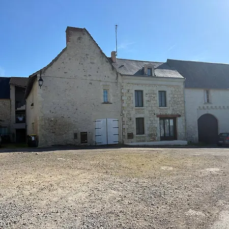 La Belle Medievale Holiday home Monthoiron